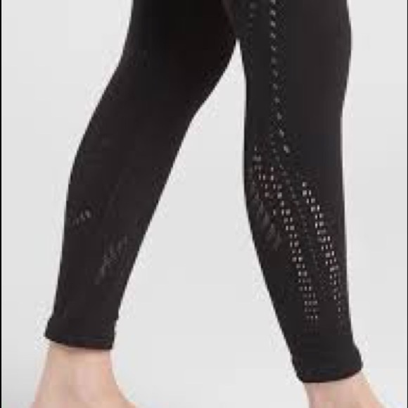 Athleta Warm Knit 7/8 inch - Picture 4 of 9